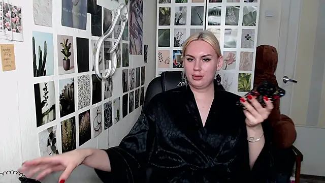 CapriScorpion online show from October 31, 3:49 pm