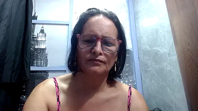 Nastylatinaxxx online show from October 23, 11:33 pm