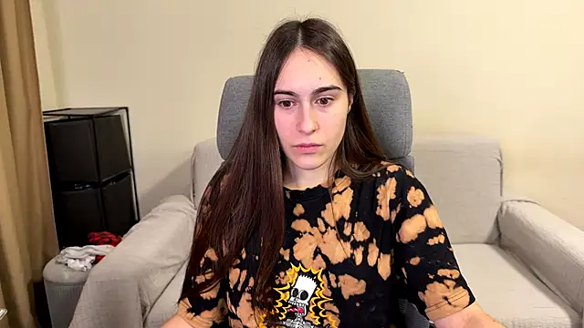 AliceKolltt online show from February 15, 8:30 pm