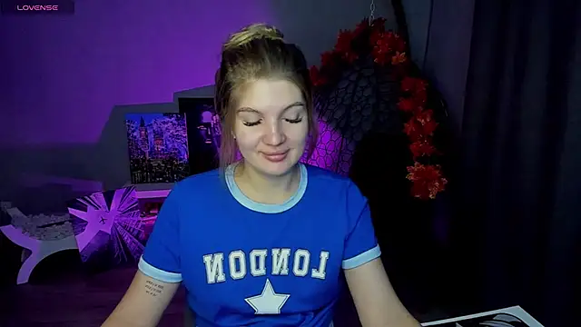 Snapshot of lily_williamss chatting on September 29, 12:38 am lily williamss online show from September 29, 12:38 am