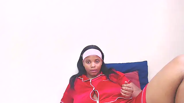Snapshot of Xoli_11 chatting on October 7, 1:59 pm Xoli 11 online show from October 7, 1:59 pm