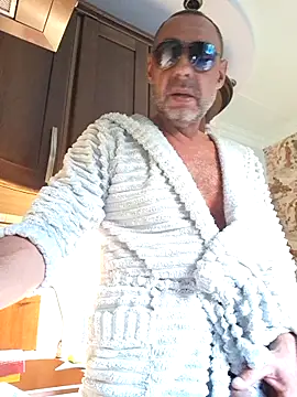 de markko online show from September 28, 4:19 am