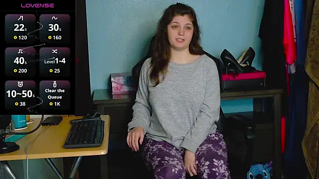 TreeJeanne online show from November 18, 3:18 am