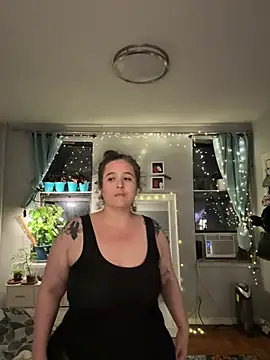 sylviahhh online show from July 3, 2:39 am