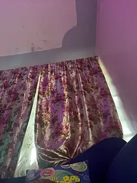 Cherrytowild online show from April 23, 12:29 pm