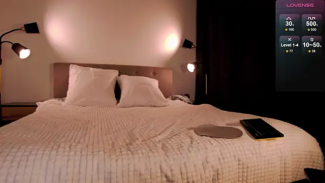 WOW-PeaCH-Girl online show from February 16, 1:49 am