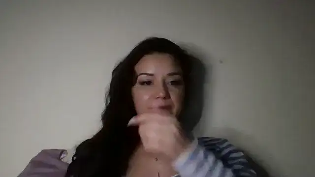 Snapshot of Linusya chatting on October 26, 4:46 pm Linusya online show from October 26, 4:46 pm