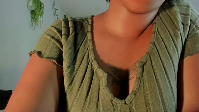 Alika01 online show from September 13, 1:41 pm