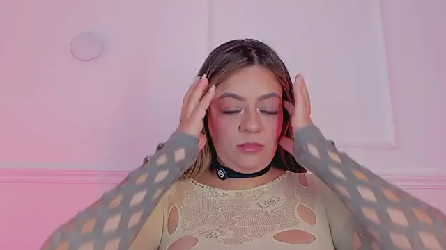 sarah-bonneth online show from April 9, 11:59 am