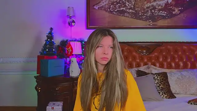 Real Tini online show from December 19, 6:16 am