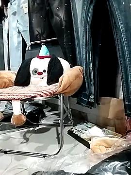  Vitamin Sex  online show from January 16, 9:05 am