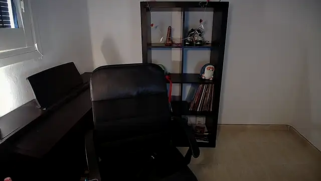 Windy butterfly online show from October 25, 10:01 am