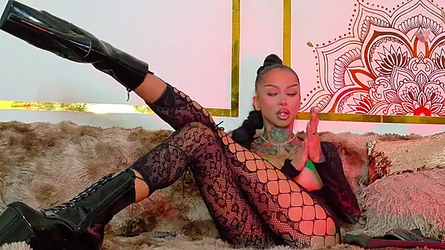 PandoraVolkov online show from September 21, 8:35 am