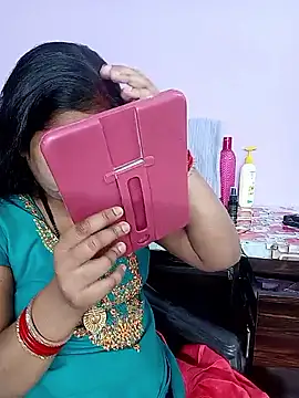 reemacouple007 online show from March 16, 7:01 am