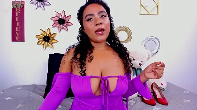 Snapshot of paolitakens chatting on October 20, 2:53 pm paolitakens online show from October 20, 2:53 pm