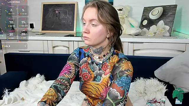 Mary Xextra online show from April 4, 9:52 am