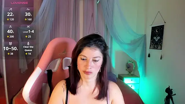 Aliiz 01 online show from March 11, 8:22 pm