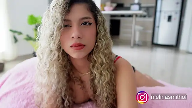 Snapshot of Melina-Smith chatting on September 23, 9:02 pm Melina-Smith online show from September 23, 9:02 pm