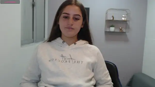 Snapshot of valerie_diaz1 chatting on September 17, 1:53 pm valerie diaz1 online show from September 17, 1:53 pm