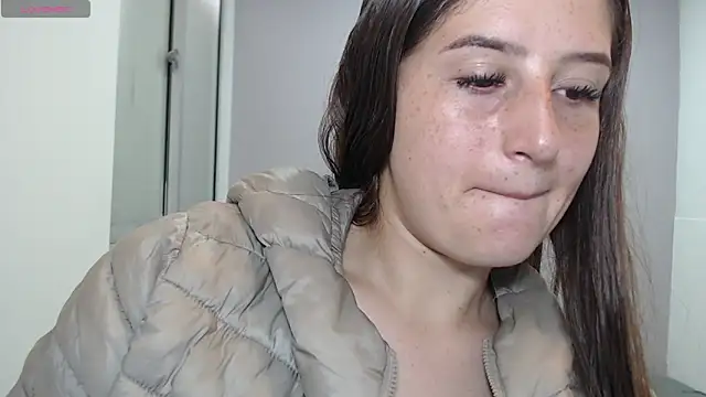 Snapshot of valerie_diaz1 chatting on September 15, 1:41 pm valerie diaz1 online show from September 15, 1:41 pm