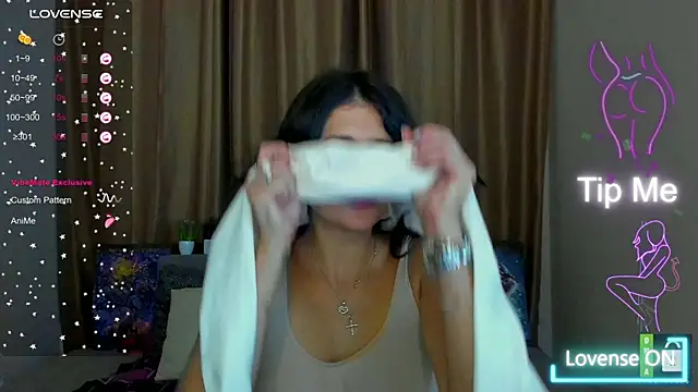 Alianna Solo Kisses online show from October 24, 11:28 am