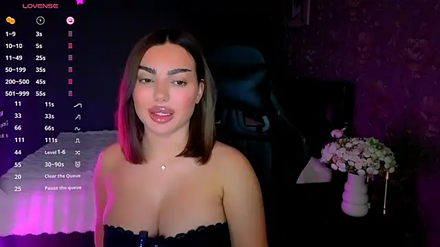 babyleilaa online show from January 16, 7:32 pm