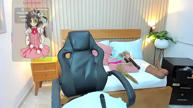 luciana ballesteros  online show from March 25, 12:30 pm