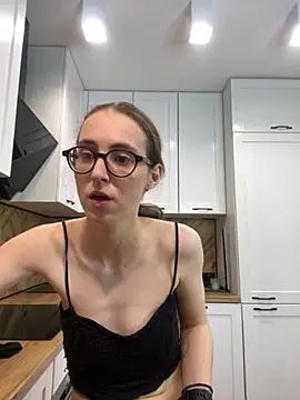 MartiniiSelenna online show from September 10, 6:02 am