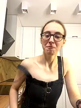 MartiniiSelenna online show from September 9, 6:02 am