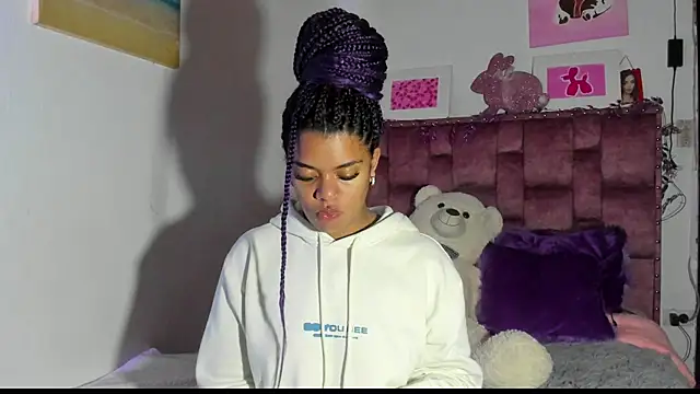 ladyrd1 online show from October 16, 7:55 am