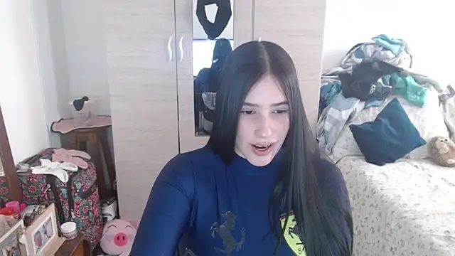 Naomi D online show from May 1, 9:40 pm