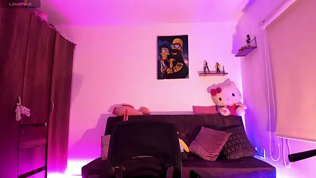 Snapshot of penny_sweett_ chatting on September 9, 11:48 pm penny sweett online show from September 9, 11:48 pm