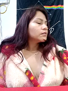 Snapshot of SZucaT chatting on October 6, 4:01 pm SZucaT online show from October 6, 4:01 pm
