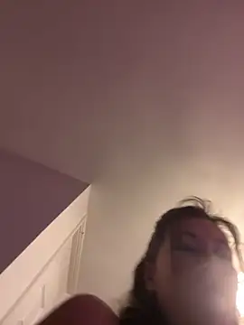 Lwhite1 online show from March 24, 4:56 pm