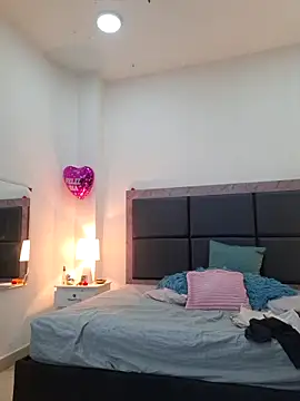 Aslhyn Gomez online show from March 2, 10:15 pm