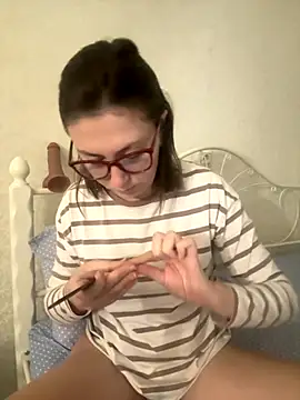 BeatriceTender online show from December 5, 3:28 am