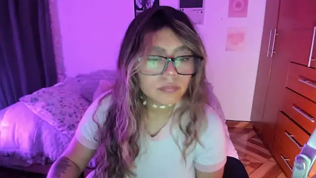 StephaniFox online show from April 16, 2:23 am