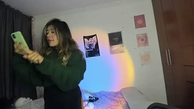 StephaniFox online show from April 14, 12:54 am