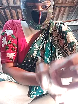 HotSexyBoudi online show from December 23, 9:46 am