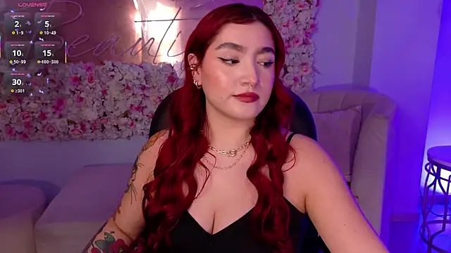 ViolettCastel online show from January 13, 7:40 pm