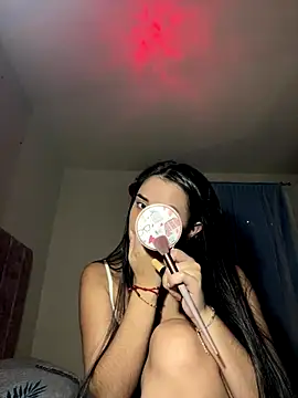 Kimmymadison- online show from November 11, 9:01 pm