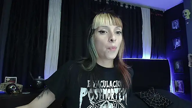 Snapshot of Goddess_Mortem chatting on September 12, 12:11 am Goddess Mortem online show from September 12, 12:11 am