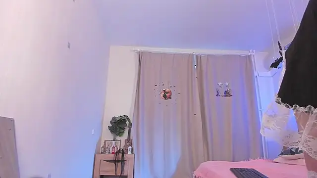 kate doroty online show from October 25, 1:08 pm