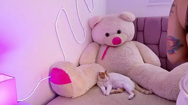 SophiaKarson online show from October 23, 4:46 pm