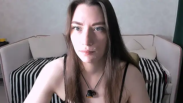 pussyhome2407 online show from May 10, 5:37 pm