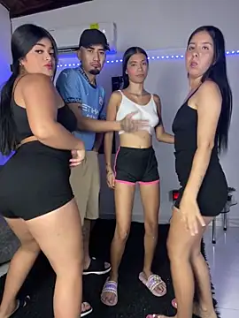 royalgirls x online show from November 22, 1:52 am