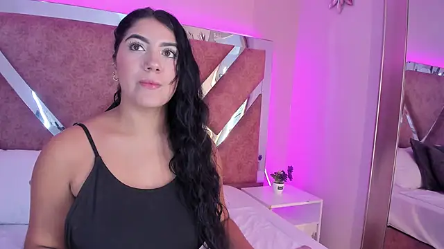 PaulinaDuarte online show from September 20, 1:09 pm