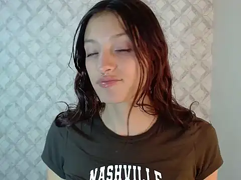 Emma-Wilson online show from April 15, 4:24 am