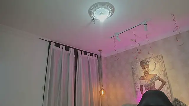 Shantall   online show from February 10, 11:13 am