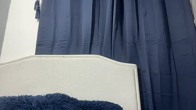 dominic brandd23 online show from December 19, 9:45 am